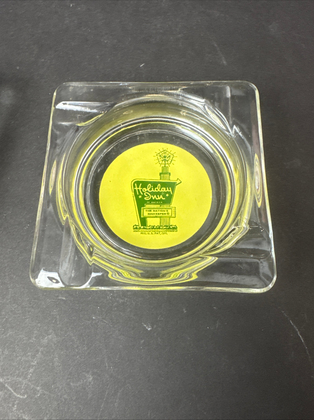 498 - Vintage Holiday Inn Ashtray