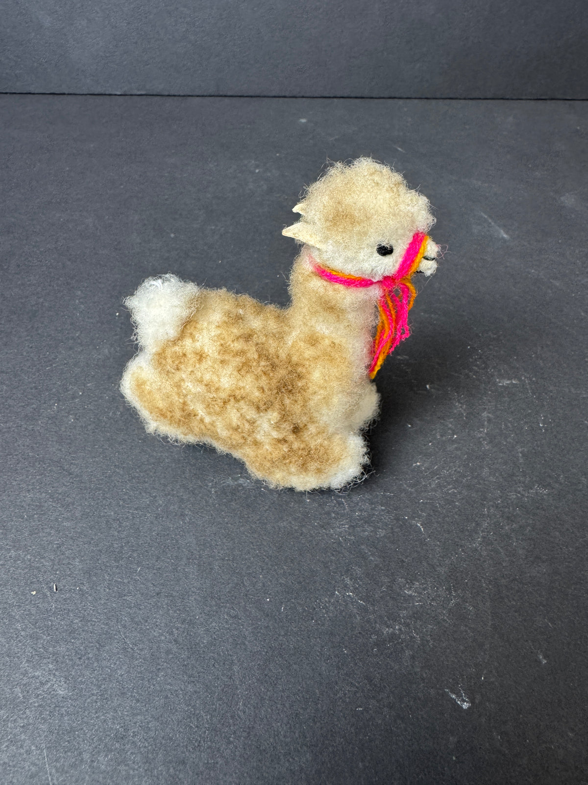 475 - Vintage Peruvian llama/Alpaca/wool? Fur Llama Figurine Handmade?Folk Art Souvenir