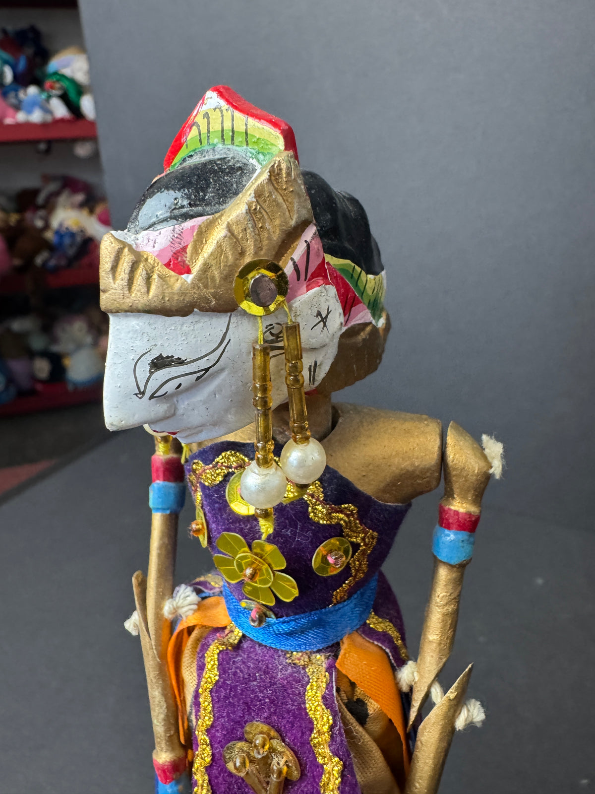 507 - Vintage Ukuran Shadow Puppet Hand painted 10”