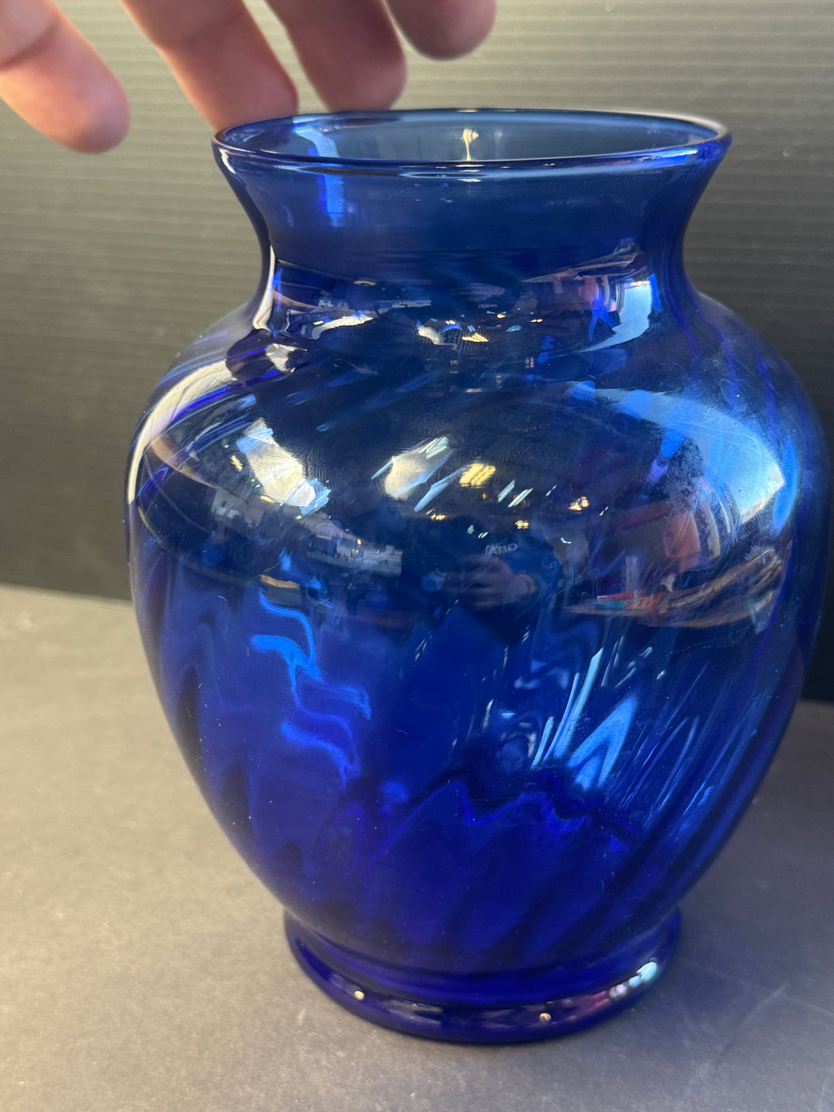 Round 6" Tall Glass Vase Cobalt Blue With Spirals