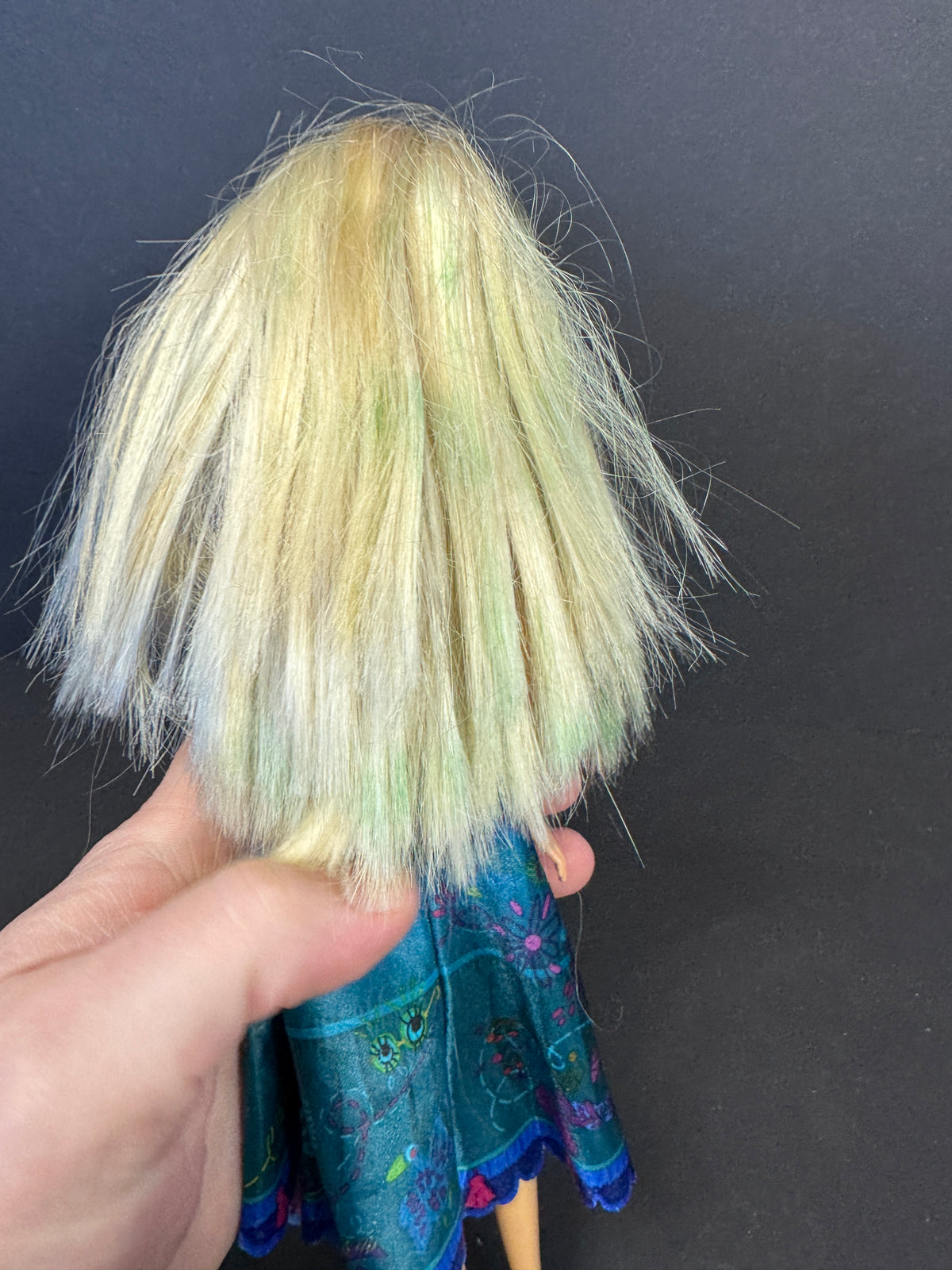 605 - Barbie with a dress, looks like Disney dress