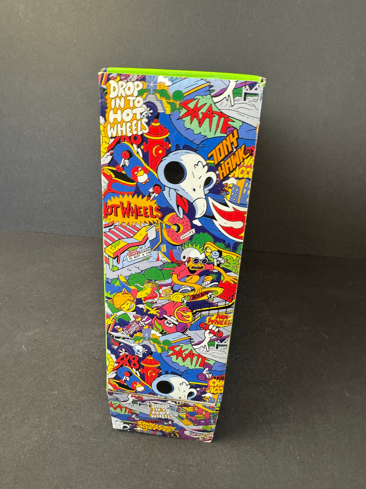 Hot Wheels Skate Tony Hawk Cereal Skate Bowl Finger Skateboard Play Set