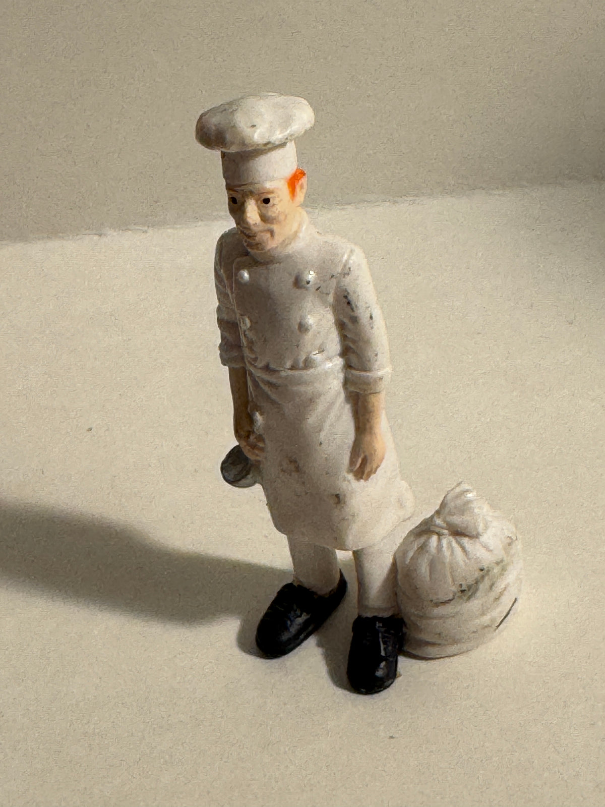 532 - People At Work Safari Ltd Pastry Chef w/ Sack Of Flour 2.5” Figure