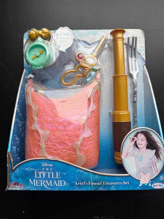 The little mermaid Ariel’s found treasure set