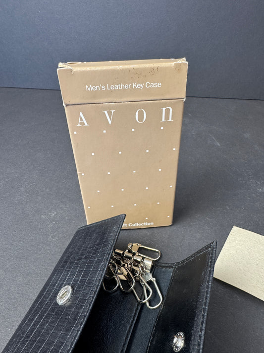 090 - Vintage Avon Men’s leather key case NIB