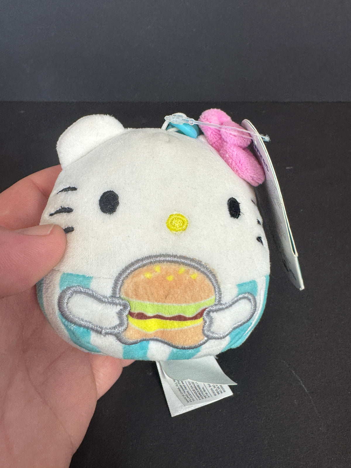 029 - Squishmallows 3.5" Hello KITTY CLIP w/ burger sanrio