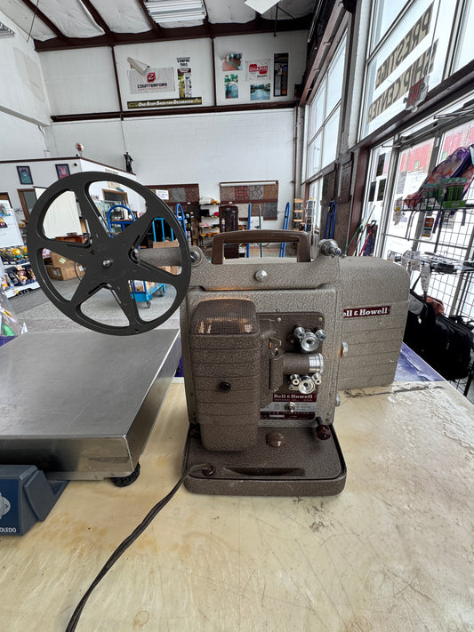 Vintage BELL and HOWELL Model 253A 8mm Movie Projector.