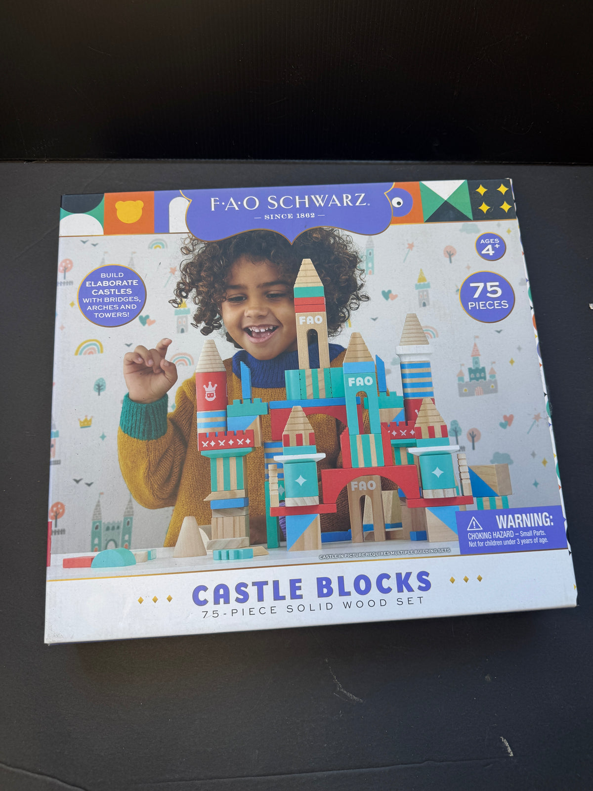 FAO Schwarz Build Your Own Fortress Toy Wood Castle Blocks 75pc