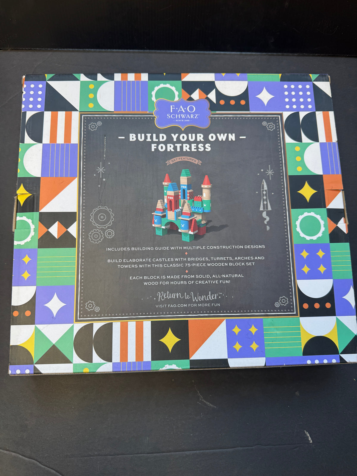 FAO Schwarz Build Your Own Fortress Toy Wood Castle Blocks 75pc